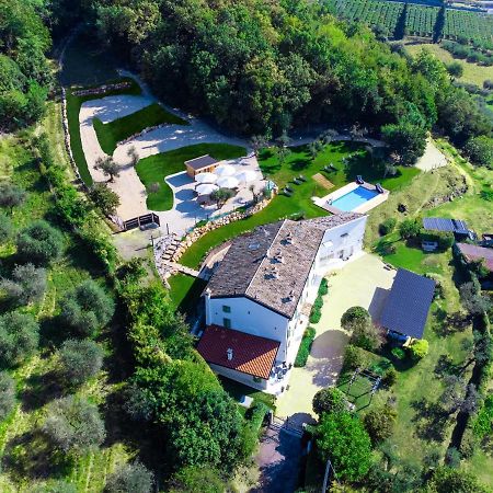 Agriturismo Maison 1933 카프리노 베로네세 외부 사진