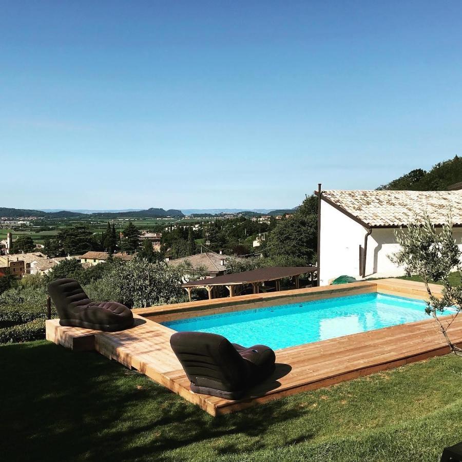 Agriturismo Maison 1933 카프리노 베로네세 외부 사진