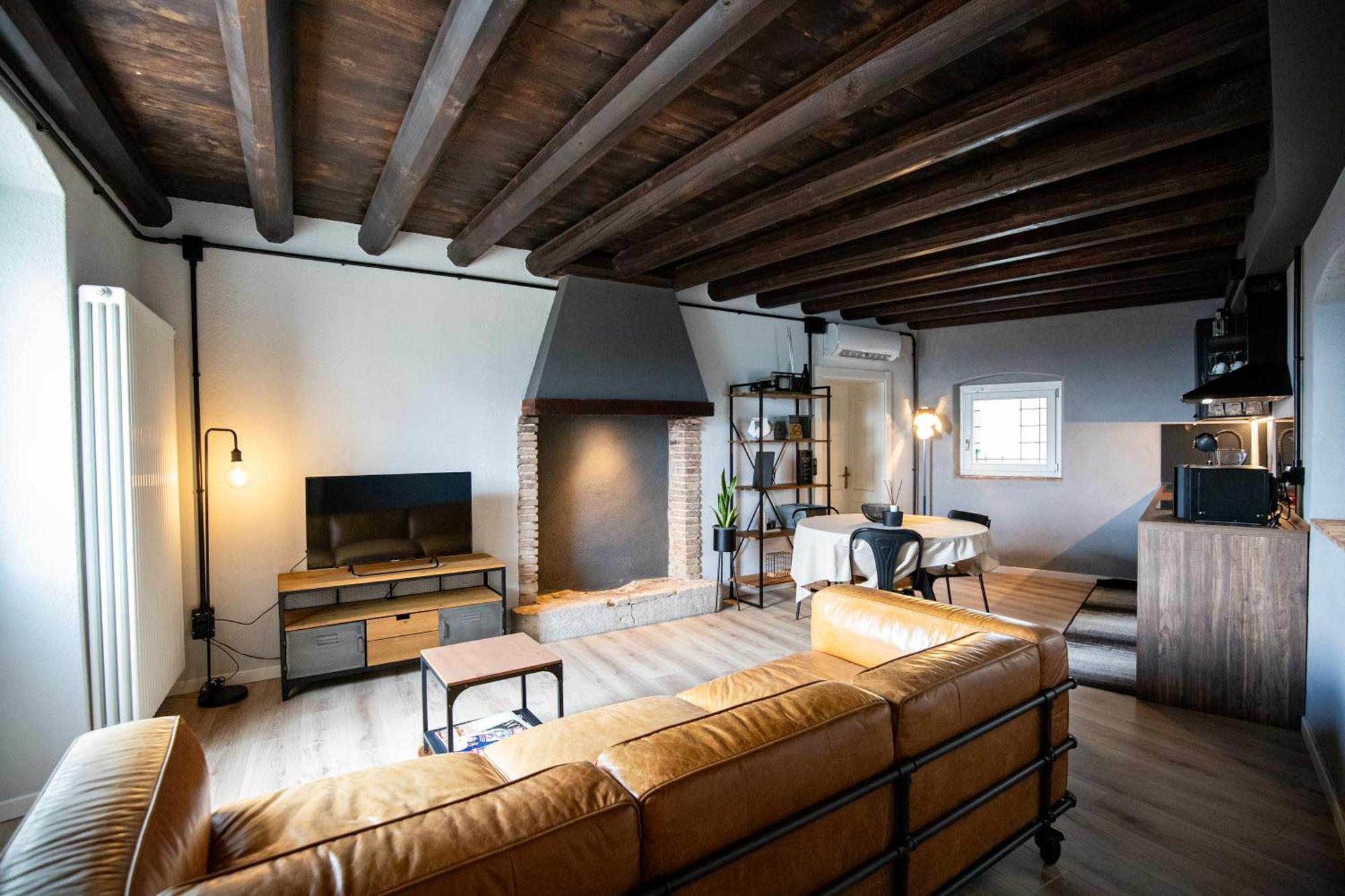 Agriturismo Maison 1933 카프리노 베로네세 외부 사진